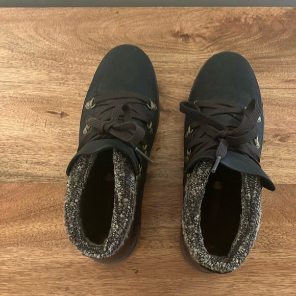 Merrell Insulated Hiking Boots 6.5 Waterproof Nubuck, Fleece Lined Black/Brown - Picture 6 of 12